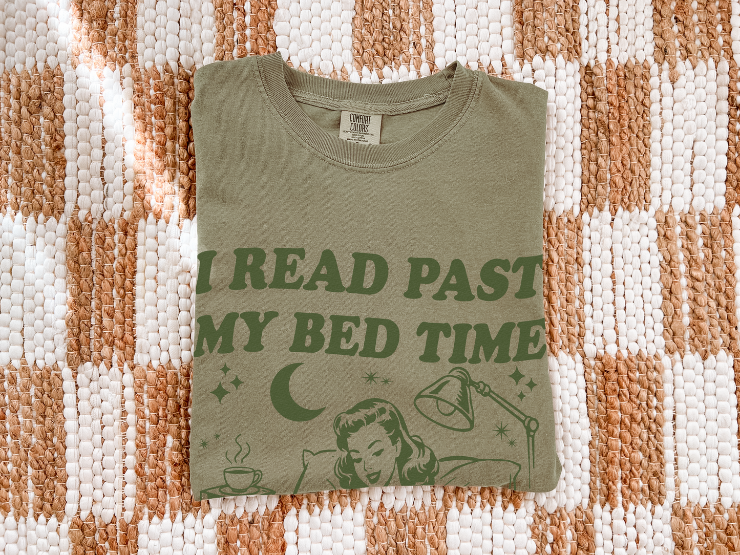I Read Past My Bedtime – Comfort Colors Book Lover T-Shirt